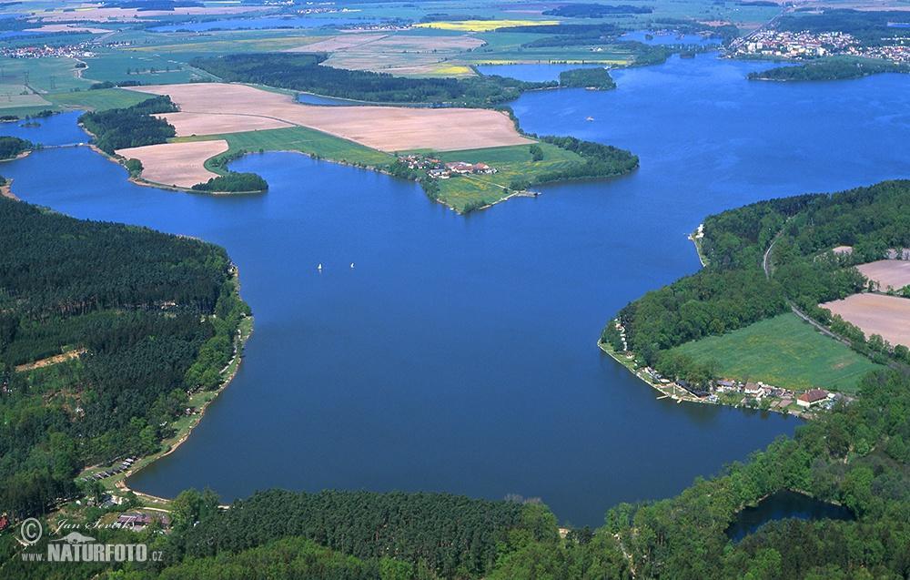 Отель Yacht Club Bezdrev Глубока-над-Влтавой Экстерьер фото